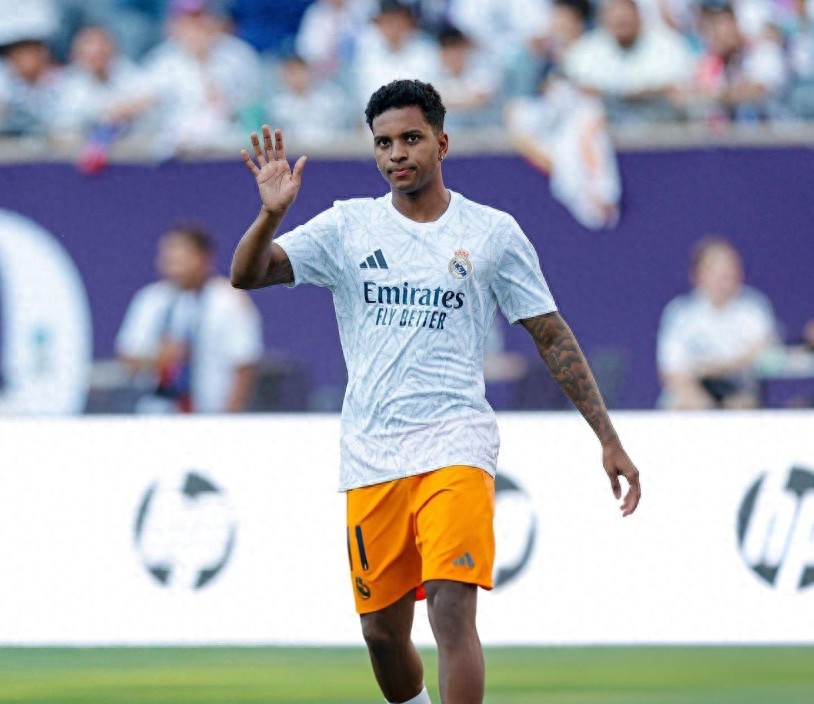 包含德罗巴遭遇二十持续失利，皇家马德里教练压力巨大！比赛高潮迭起的词条九游会对战入口