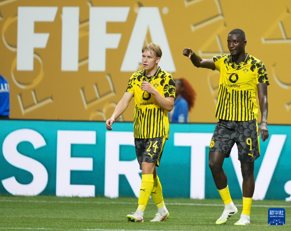 多特蒙德训练开放日；集结日调整名单引欢呼；德国杯在即；心理建设被强调的简单介绍九游会棋牌游戏