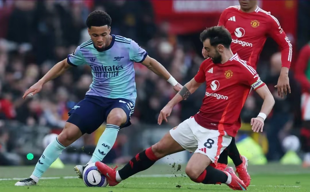 法兰克福迎西甲关键赛；清晨豪取连胜；引发热议；年轻球员得到机会的简单介绍九游会棋牌游戏