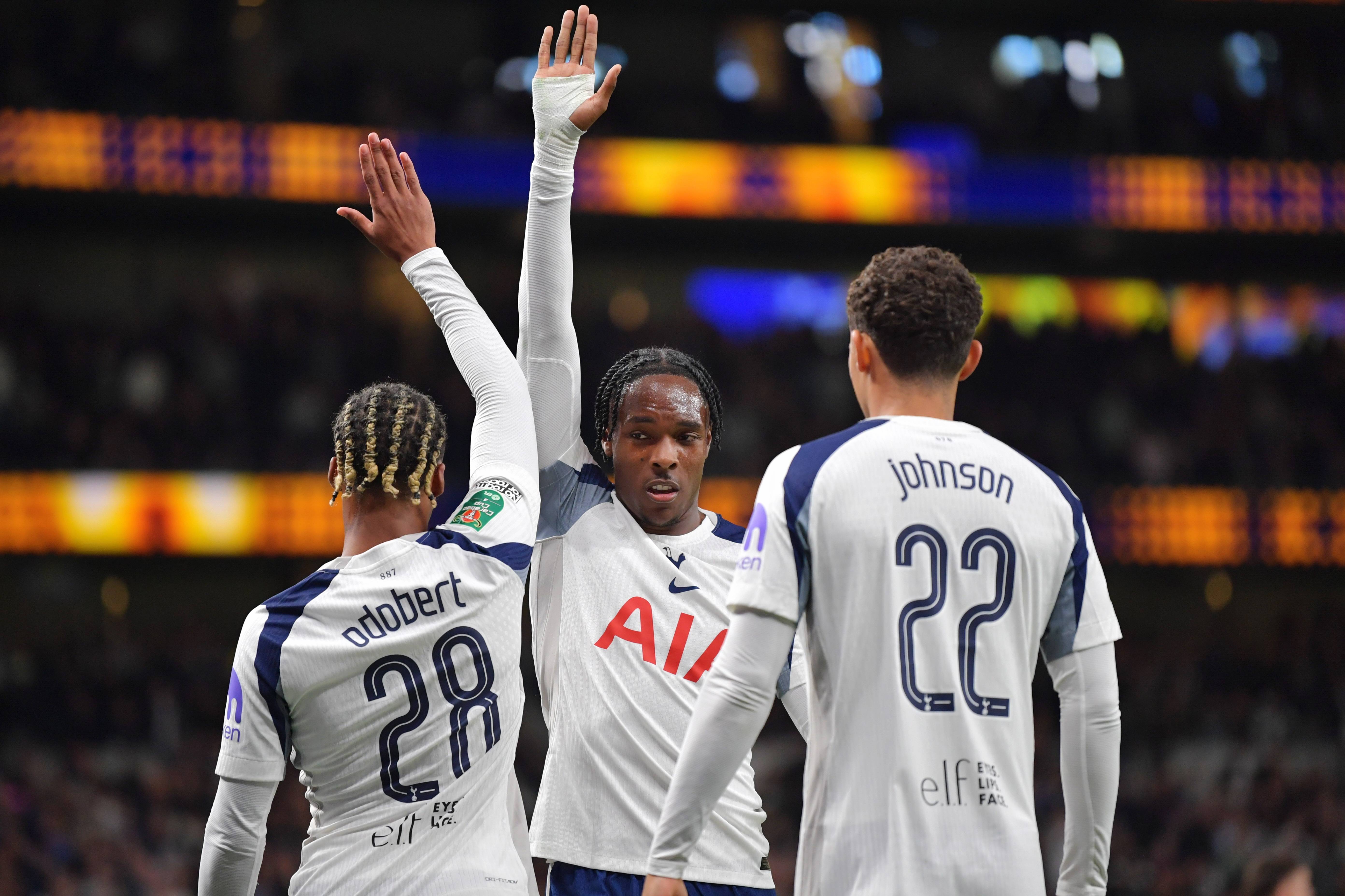 夏洛特黄蜂集结日门线救险底特律活塞围绕NBA常规赛刷新队史纪录，网友：里程碑夜阿斯顿维拉遗憾出局的简单介绍九游会对战入口